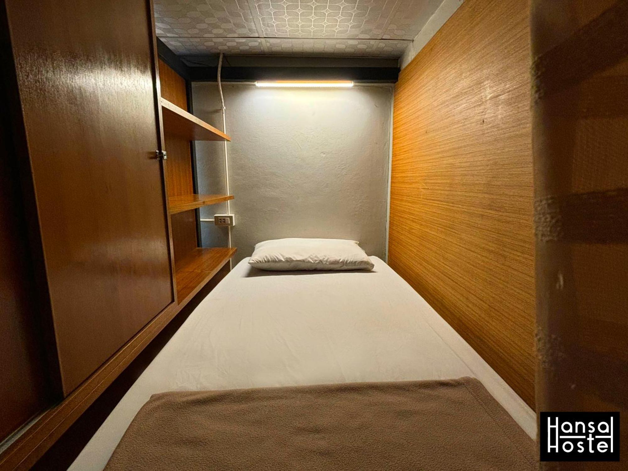 Hansa Hostel Bangkok Khaosan Экстерьер фото