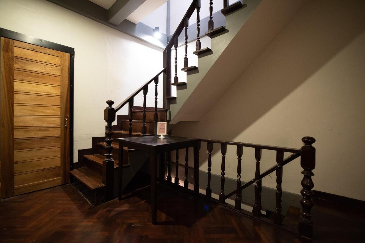 Hansa Hostel Bangkok Khaosan Экстерьер фото